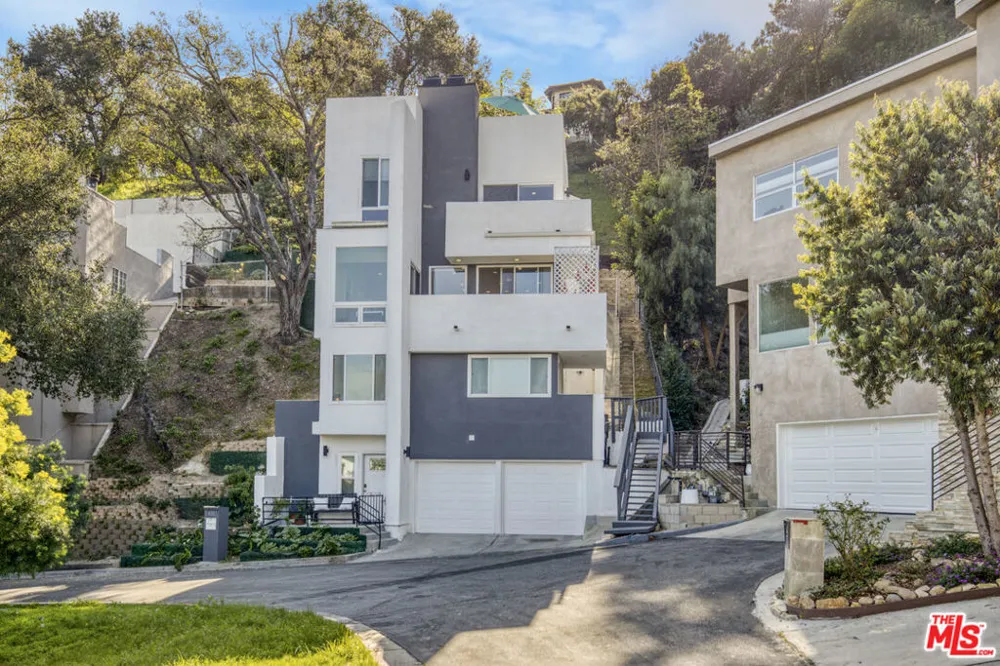 4110 Vanetta Place Studio City, CA 91604