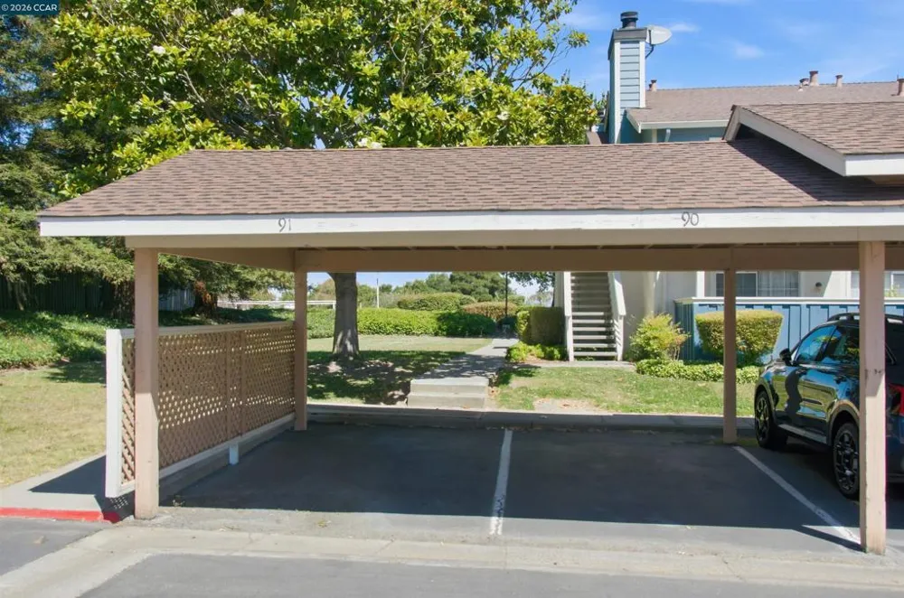 90 Glenwood Hercules, CA 94547