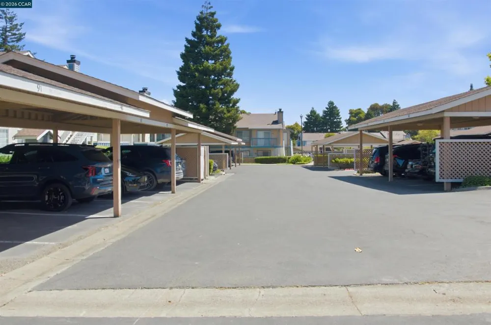 90 Glenwood Hercules, CA 94547