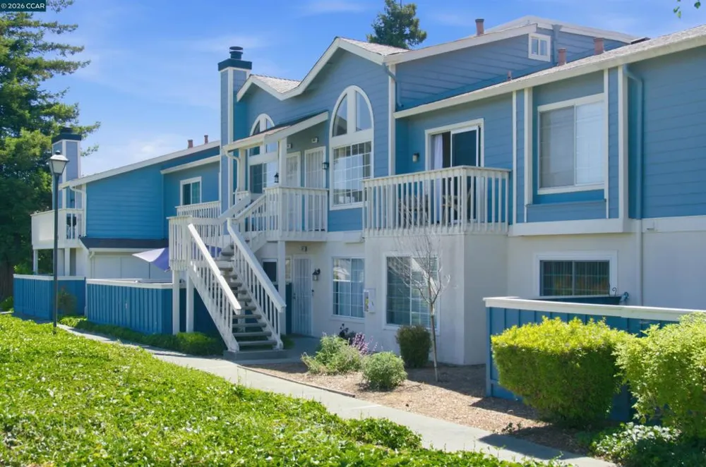 90 Glenwood Hercules, CA 94547