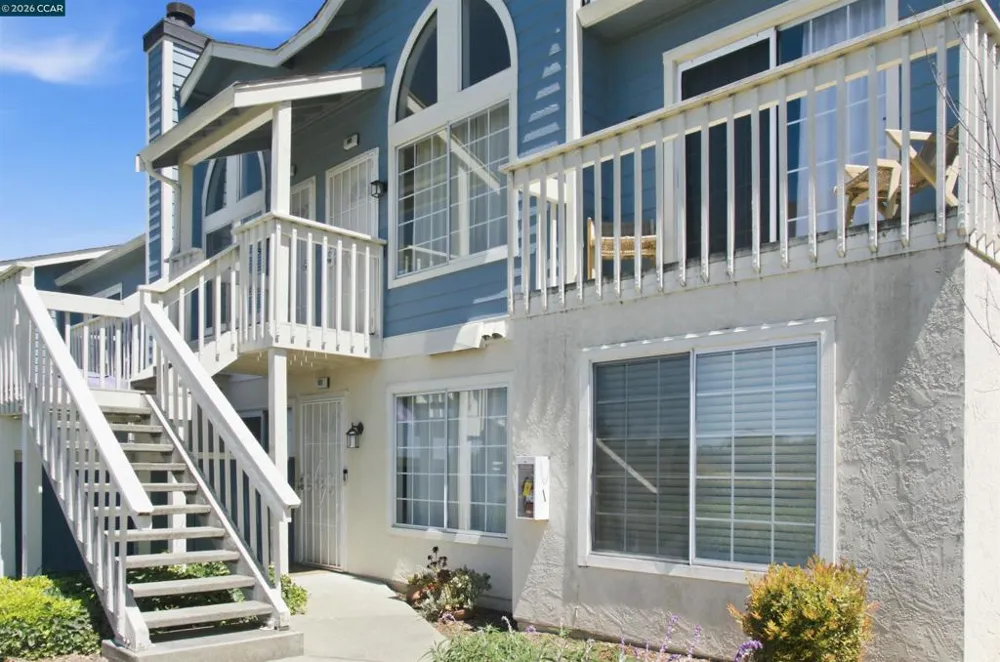 90 Glenwood Hercules, CA 94547