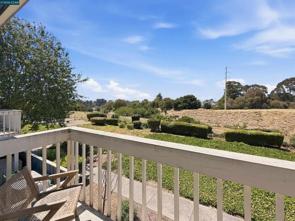90 Glenwood Hercules, CA 94547