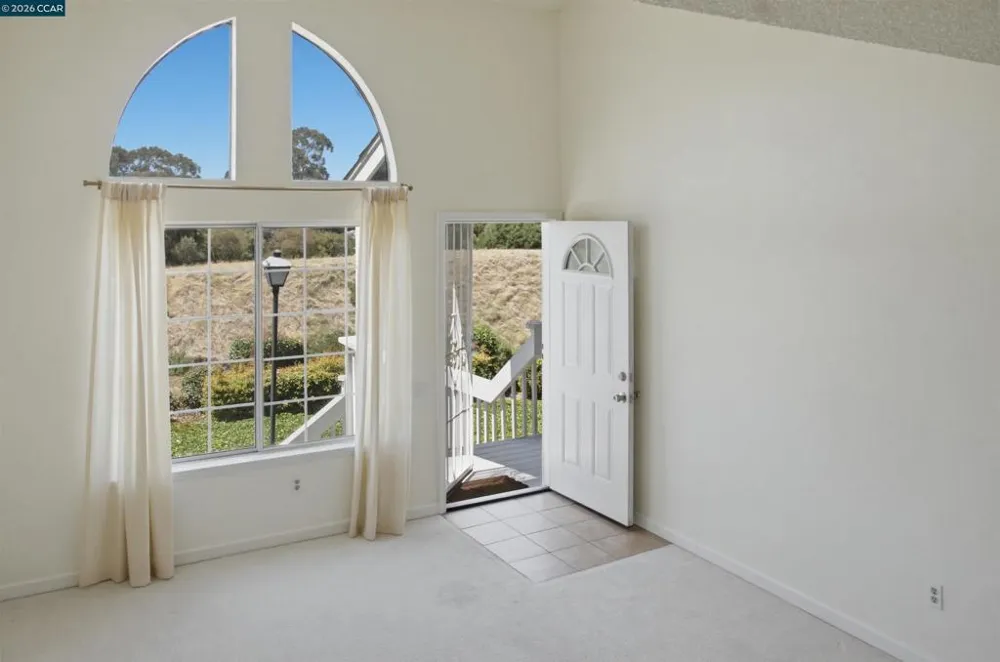 90 Glenwood Hercules, CA 94547