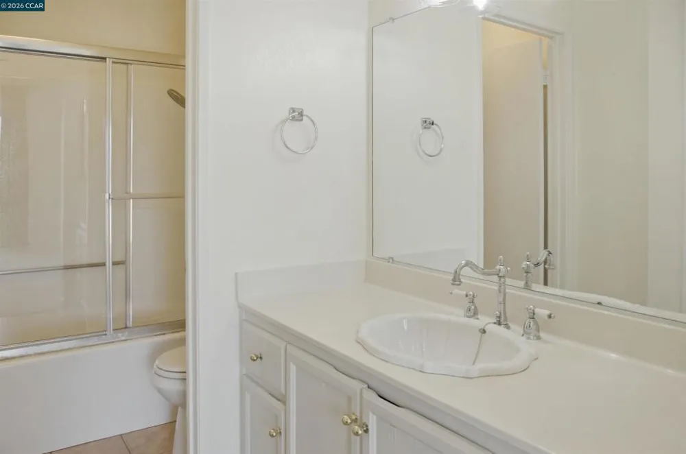 90 Glenwood Hercules, CA 94547