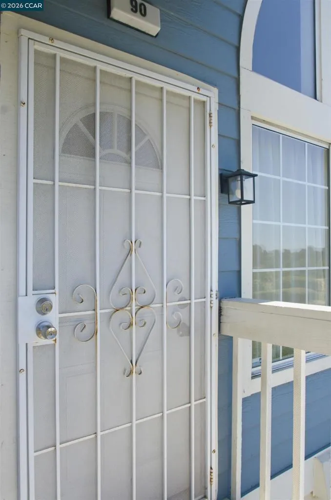 90 Glenwood Hercules, CA 94547