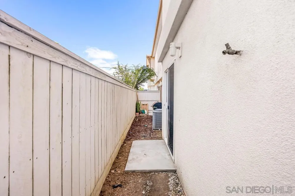 1329 Holly Avenue Imperial Beach, CA 91932