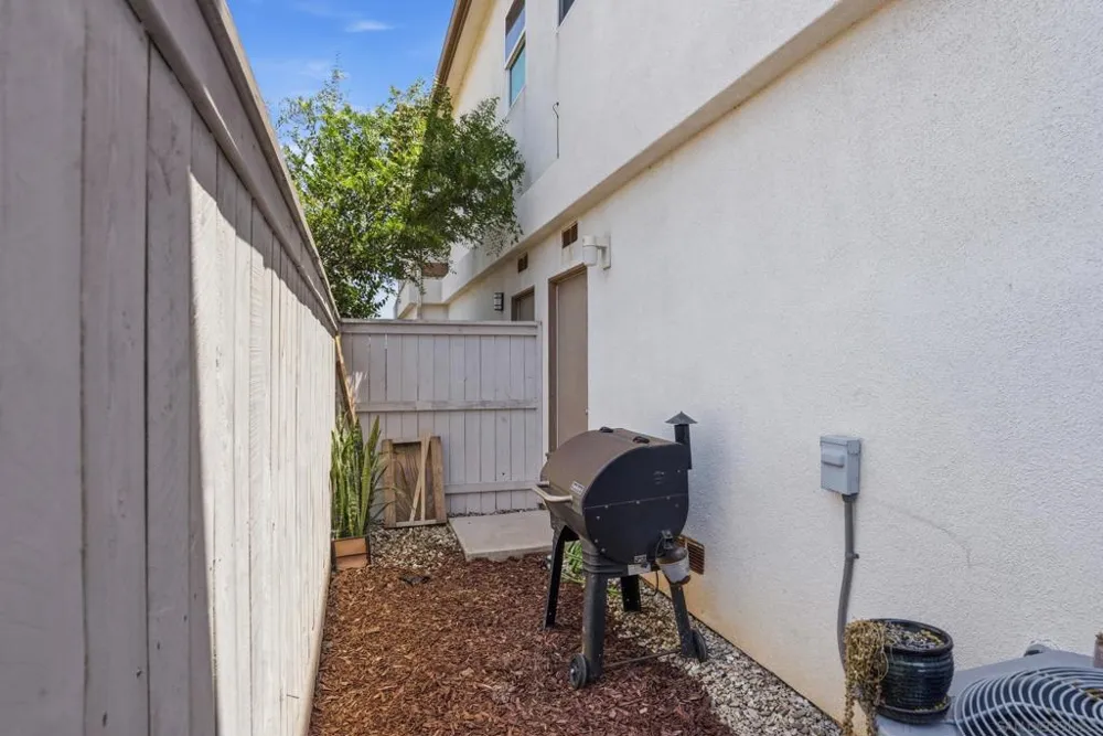1329 Holly Avenue Imperial Beach, CA 91932