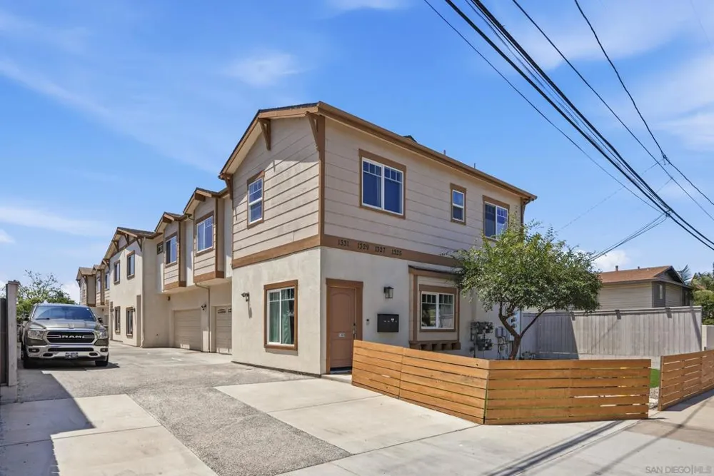 1329 Holly Avenue Imperial Beach, CA 91932
