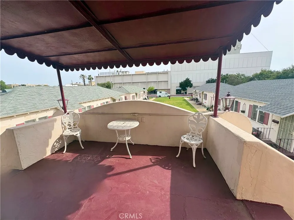 216 W D Ontario, CA 91762