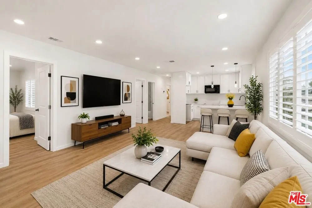 1267 W 85th Street #1267 Los Angeles, CA 90044