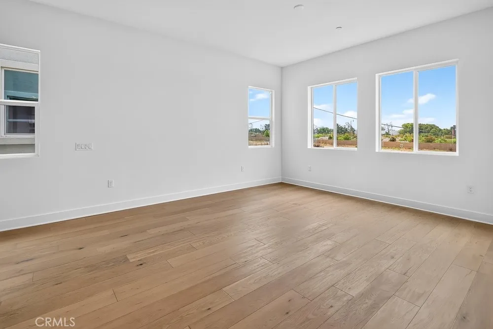 204 Briar Moon Irvine, CA 92618