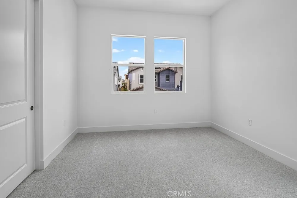 204 Briar Moon Irvine, CA 92618