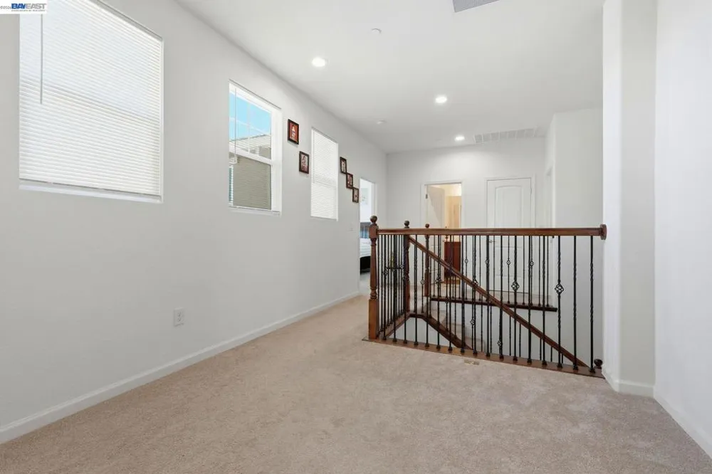 2126 Grapevine Dr Livingston, CA 95334