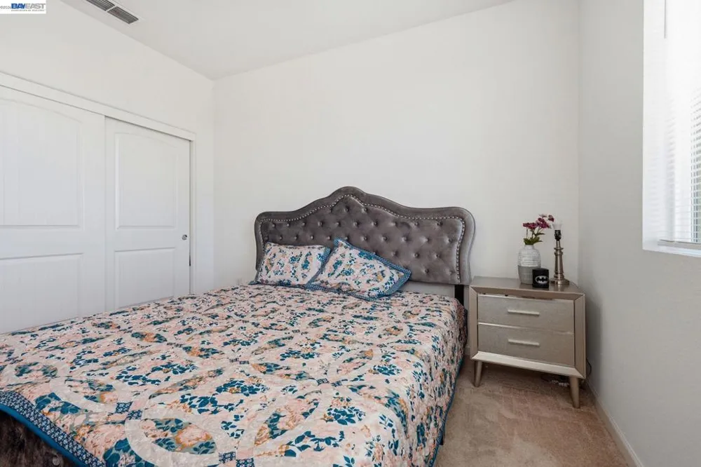 2126 Grapevine Dr Livingston, CA 95334