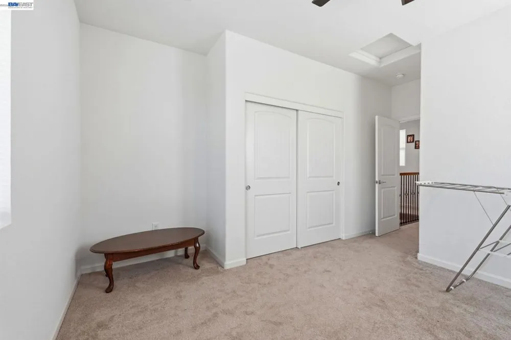 2126 Grapevine Dr Livingston, CA 95334