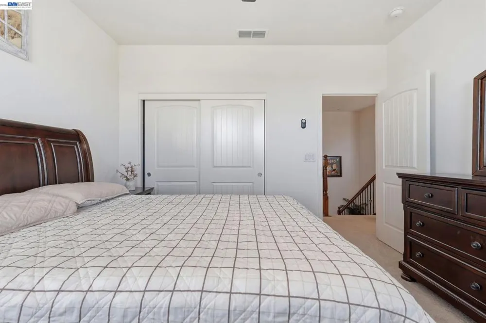 2126 Grapevine Dr Livingston, CA 95334