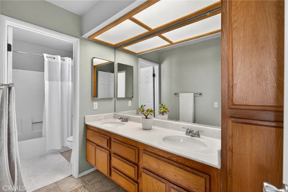 3005 Chuckwagon Road Palmdale, CA 93550