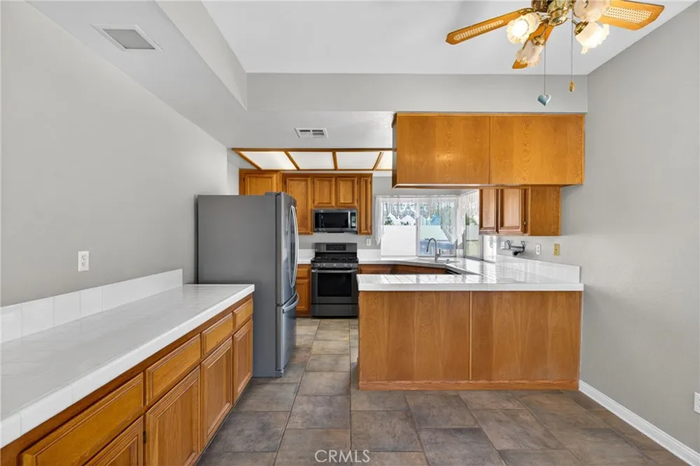 3005 Chuckwagon Road Palmdale, CA 93550