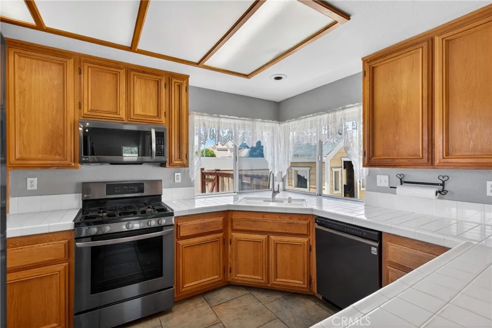 3005 Chuckwagon Road Palmdale, CA 93550