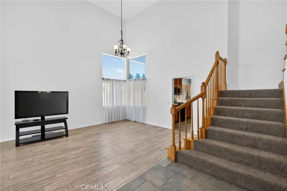 3005 Chuckwagon Road Palmdale, CA 93550