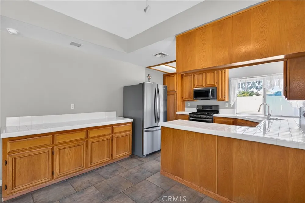 3005 Chuckwagon Road Palmdale, CA 93550