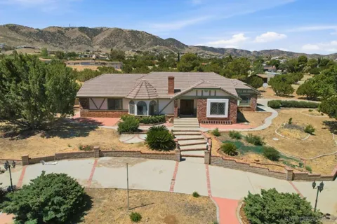 410 Hacienda