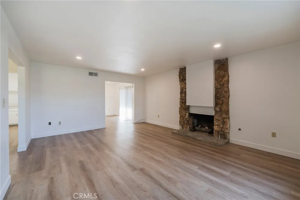 16531 Kellog #1 Huntington Beach, CA 92647