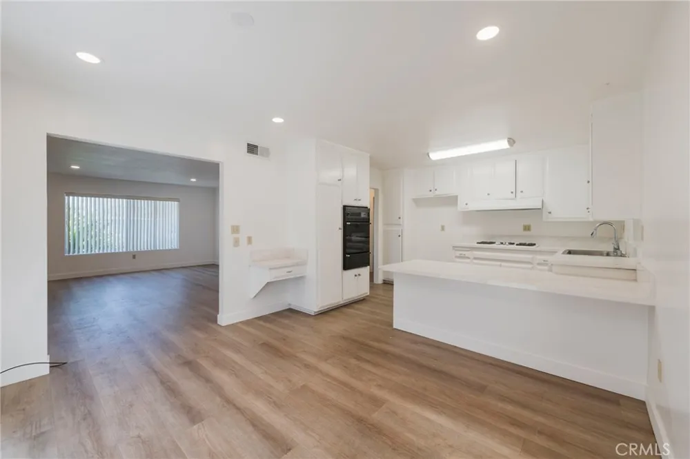 16531 Kellog #1 Huntington Beach, CA 92647