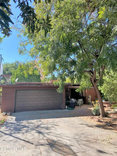 7927 Paso Robles Avenue