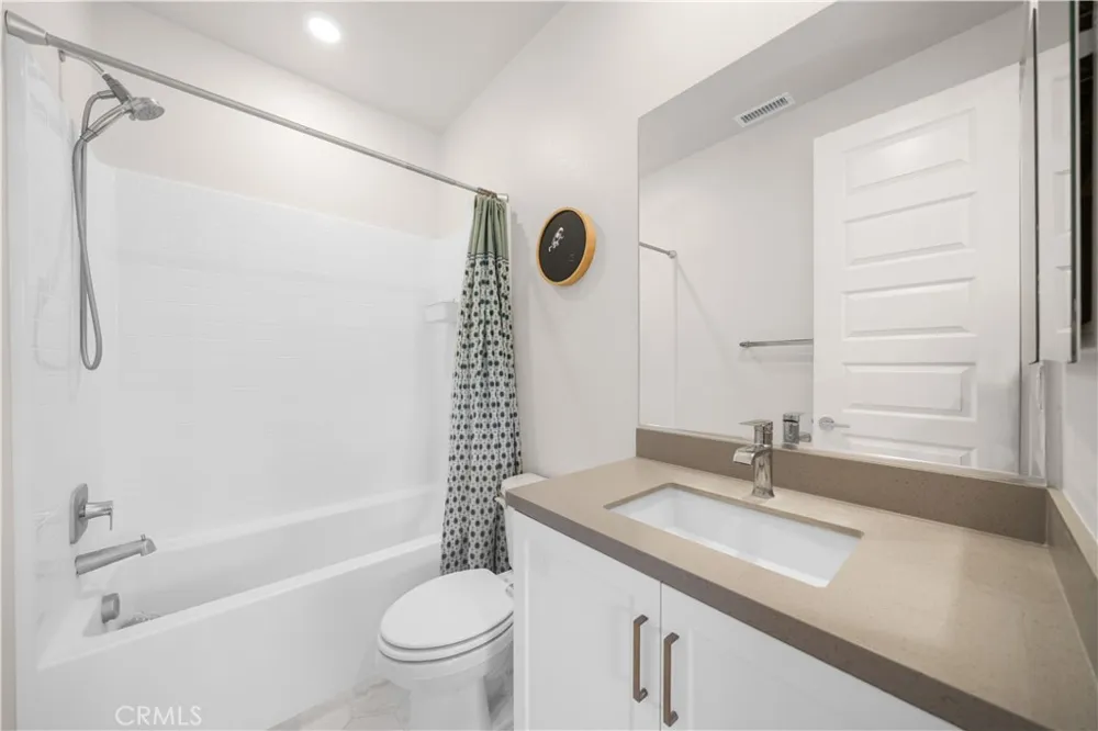 3516 E Indigo Privado Ontario, CA 91764