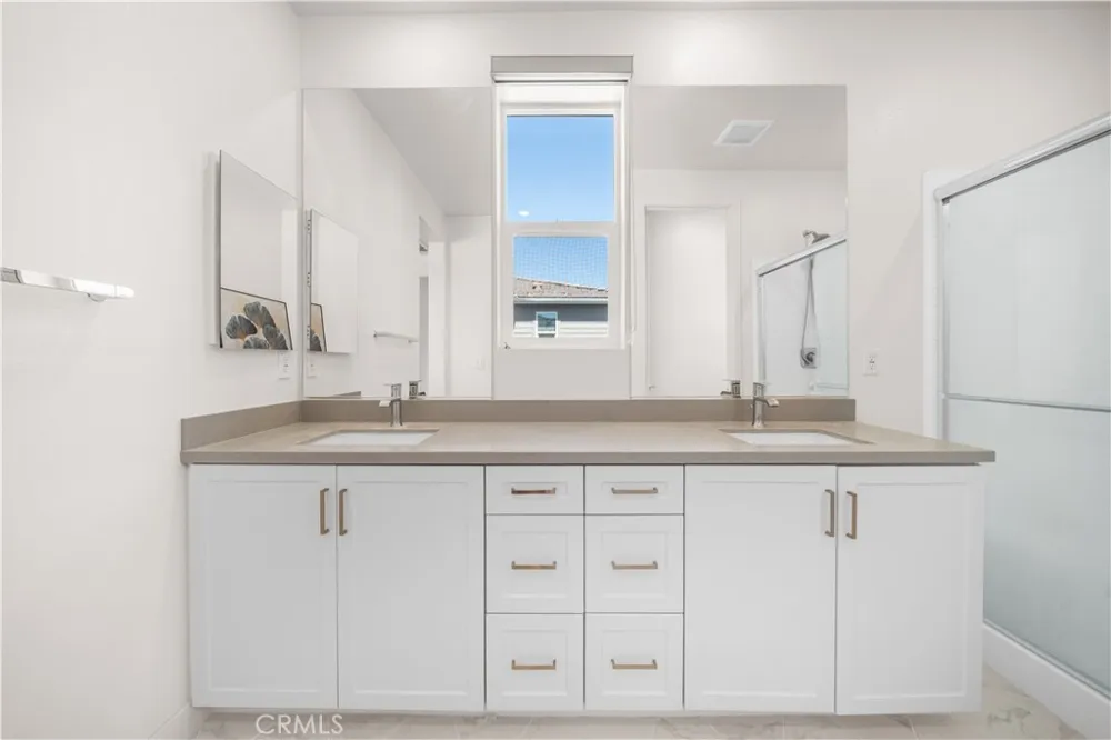 3516 E Indigo Privado Ontario, CA 91764