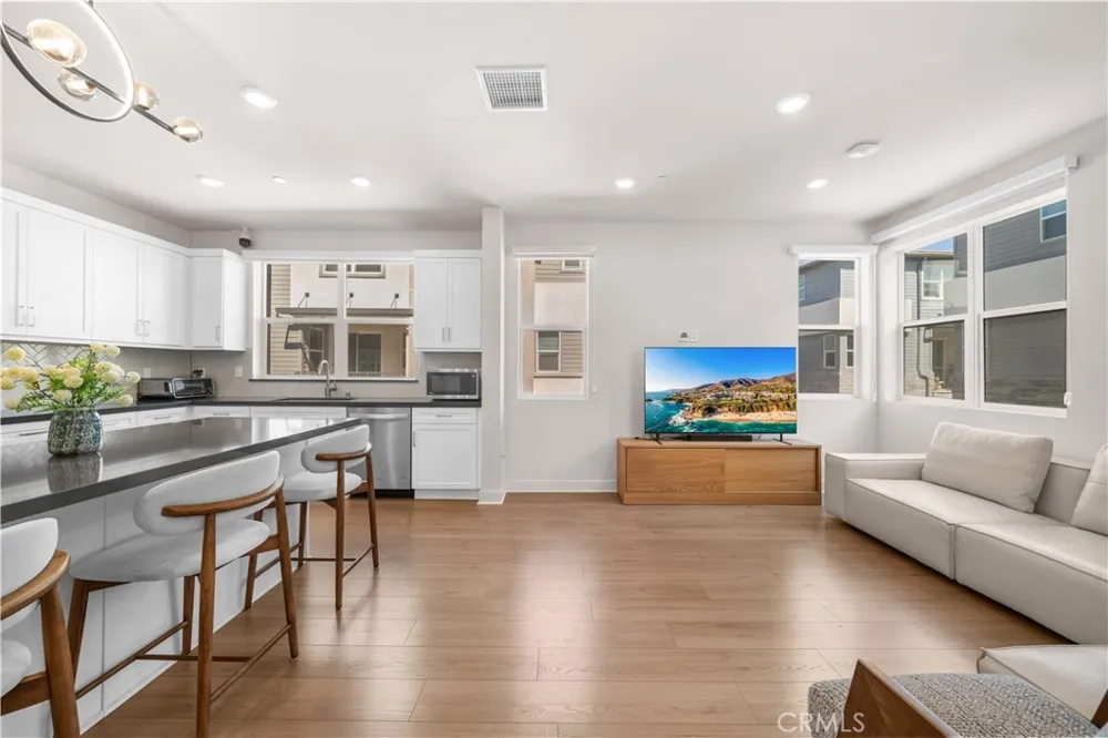 3516 E Indigo Privado Ontario, CA 91764