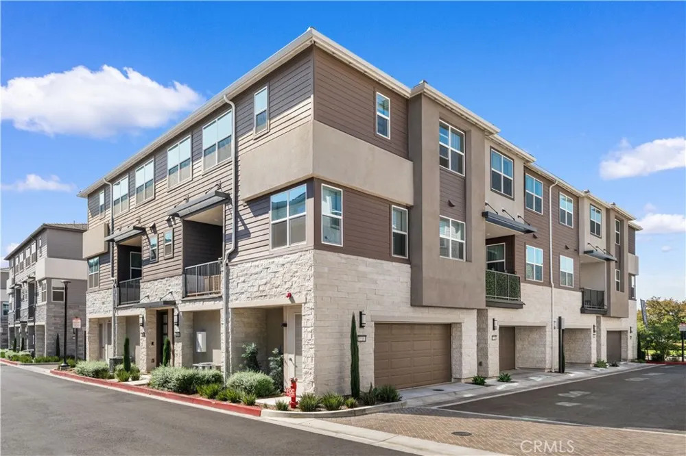 3516 E Indigo Privado Ontario, CA 91764