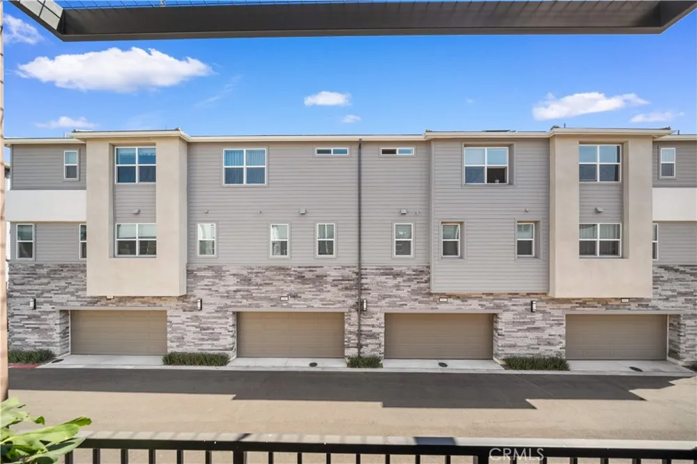 3516 E Indigo Privado Ontario, CA 91764