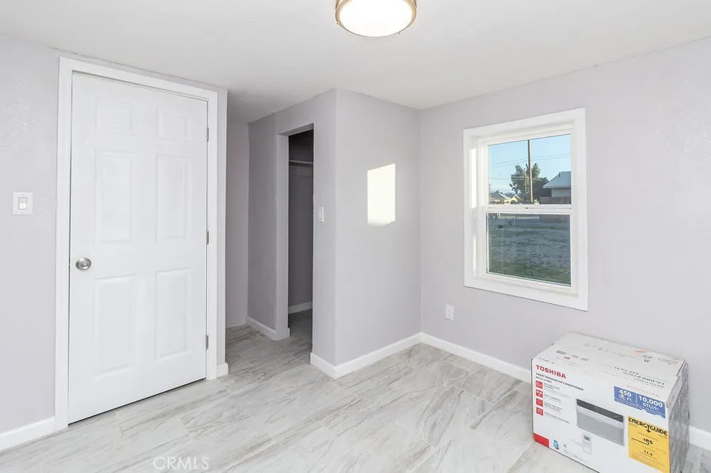 107 Walnut Needles, CA 92363