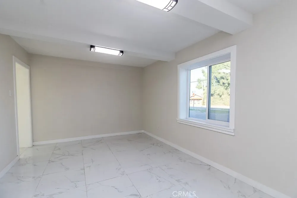 107 Walnut Needles, CA 92363