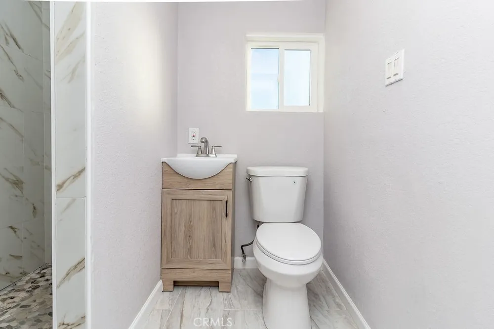 107 Walnut Needles, CA 92363