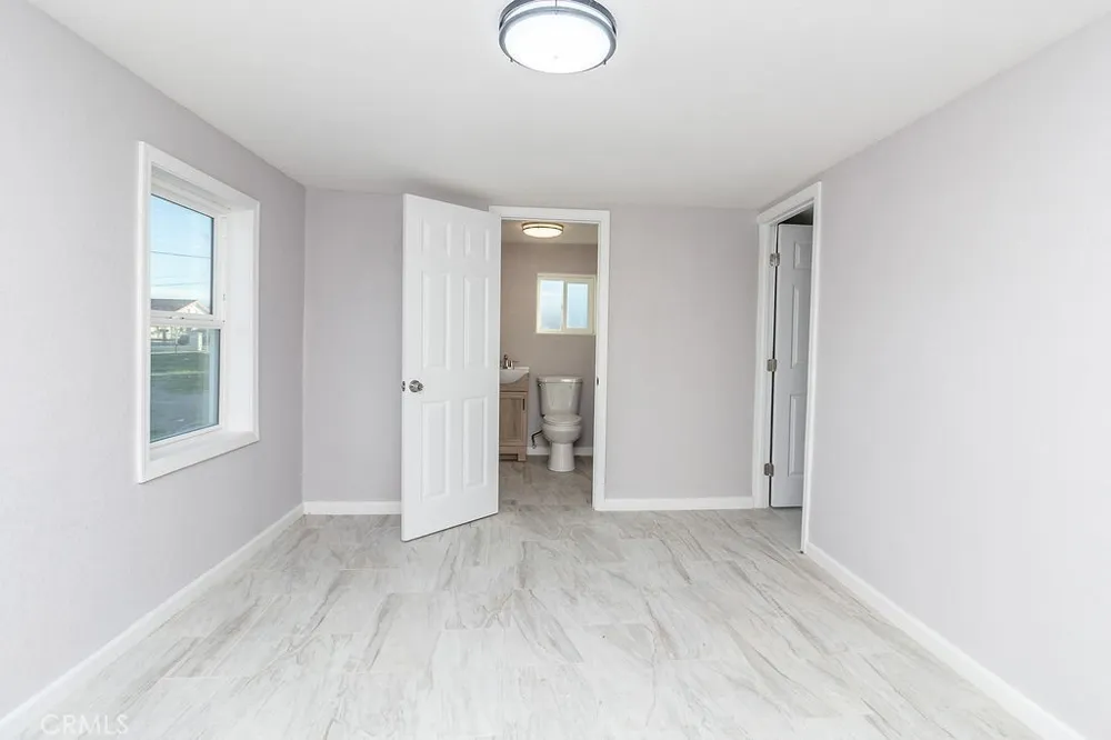 107 Walnut Needles, CA 92363