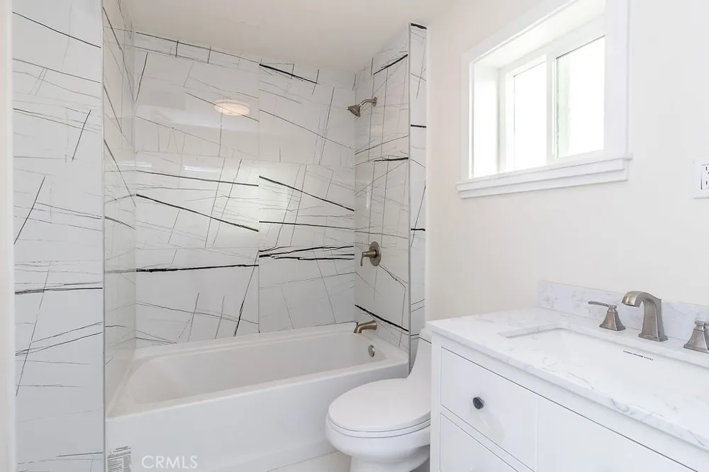 107 Walnut Needles, CA 92363