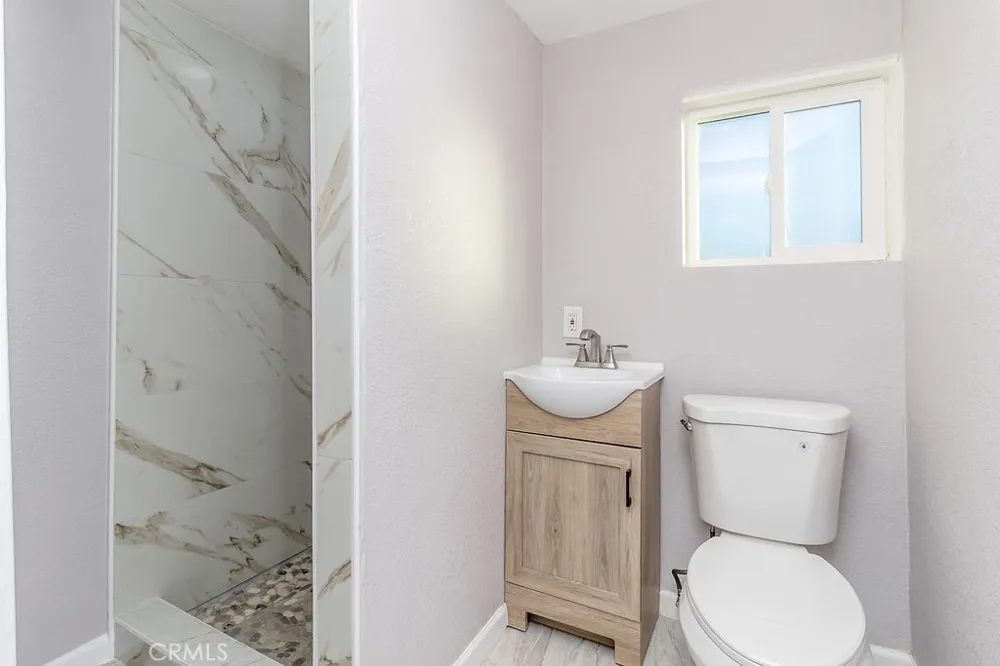 107 Walnut Needles, CA 92363