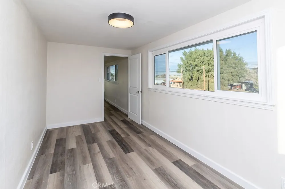 107 Walnut Needles, CA 92363