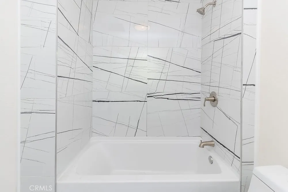 107 Walnut Needles, CA 92363