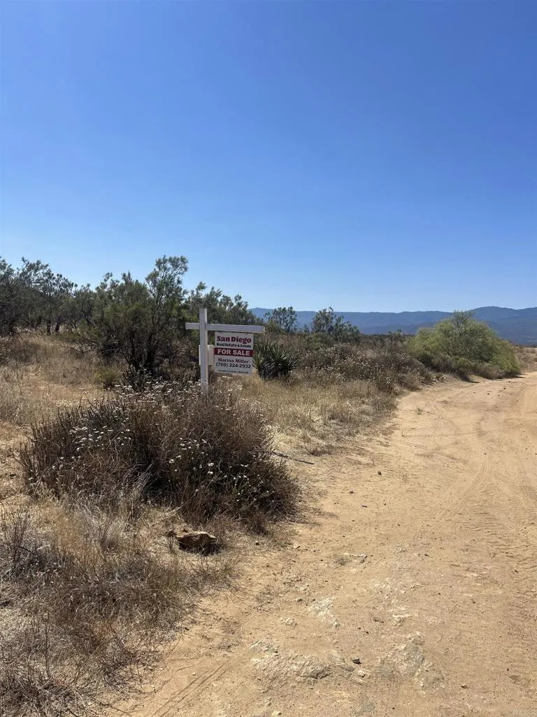 . Hemet, CA 92544