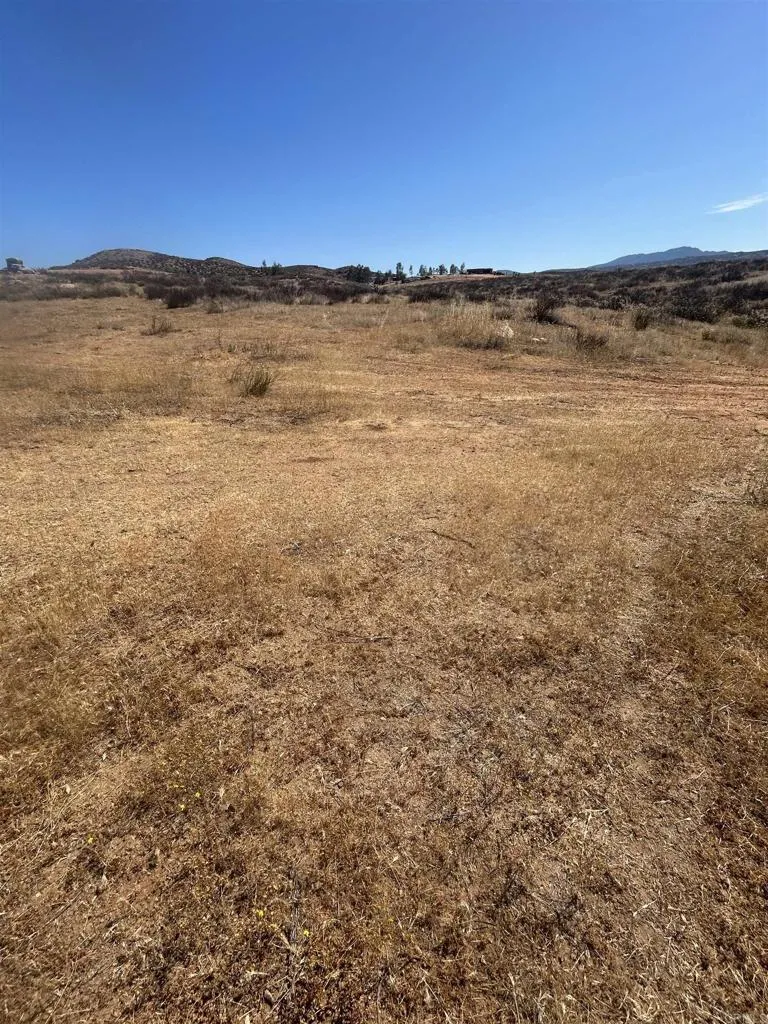 . Hemet, CA 92544