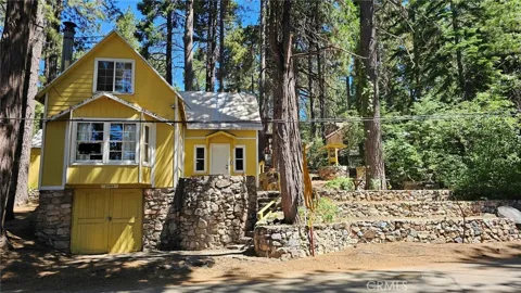 31858 Hollow Way