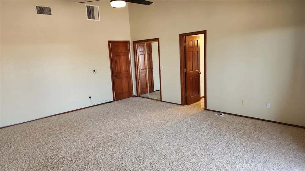 7250 Cayucos Phelan, CA 92371