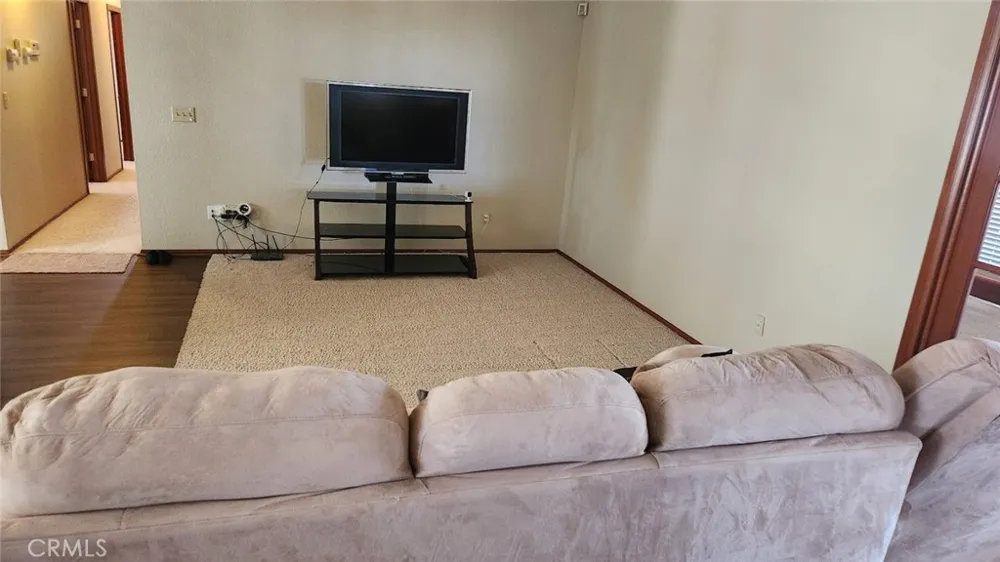 7250 Cayucos Phelan, CA 92371