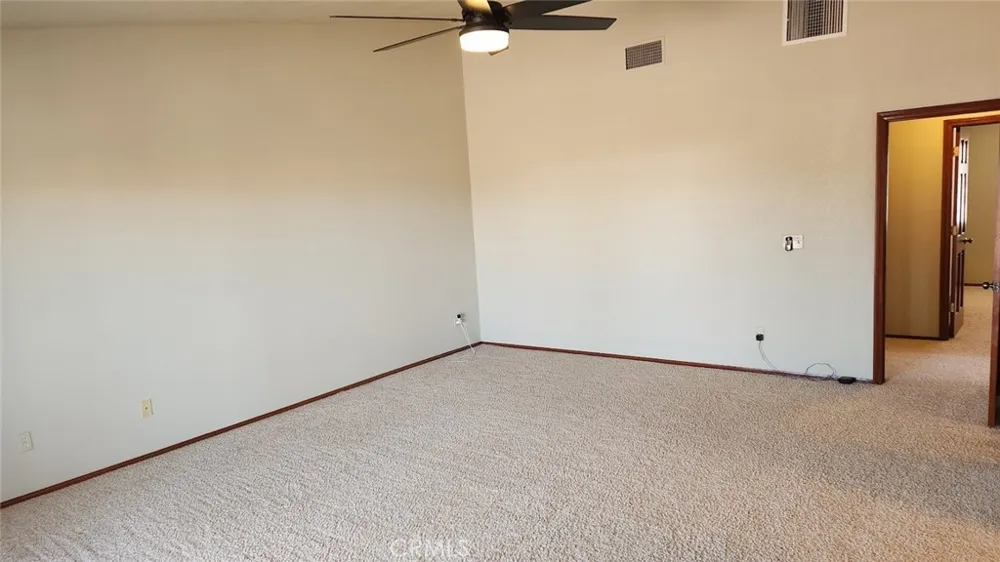 7250 Cayucos Phelan, CA 92371