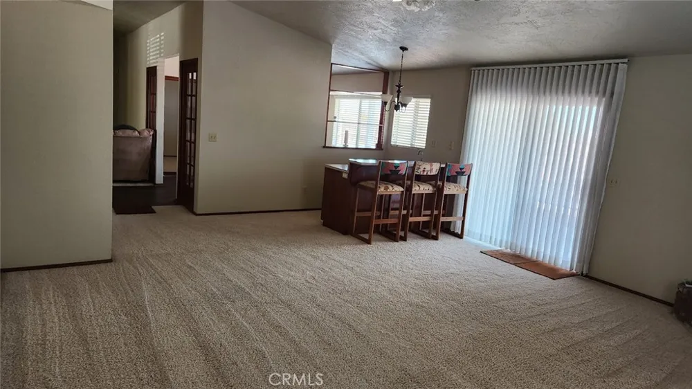 7250 Cayucos Phelan, CA 92371