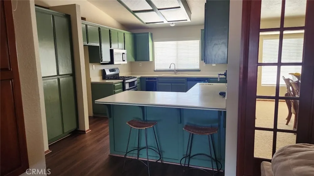 7250 Cayucos Phelan, CA 92371